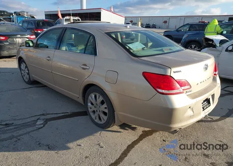 2010 Toyota Avalon Xls z USA, uszkodzony, nr VIN 4T1BK3DB9AU370255